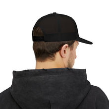 PUAKSAI Laurel Snapback Trucker Cap