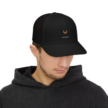 PUAKSAI Laurel Snapback Trucker Cap